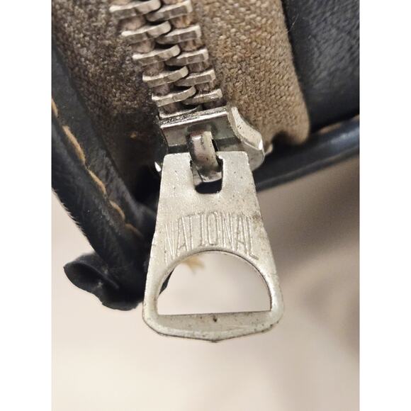 Vtg Suitcase Oval Train Case Egg Shape 1960 Carry On Bag Blue Mid-Century Preppy - Picture 8 of 12